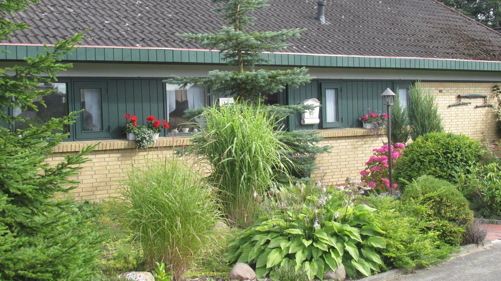 Gaestehaus Carstens Friedrichstadt Exterior foto